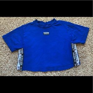 Collegiate Blue Adidas Tape Cropped Tee ~ Size M (EUC) 🌊